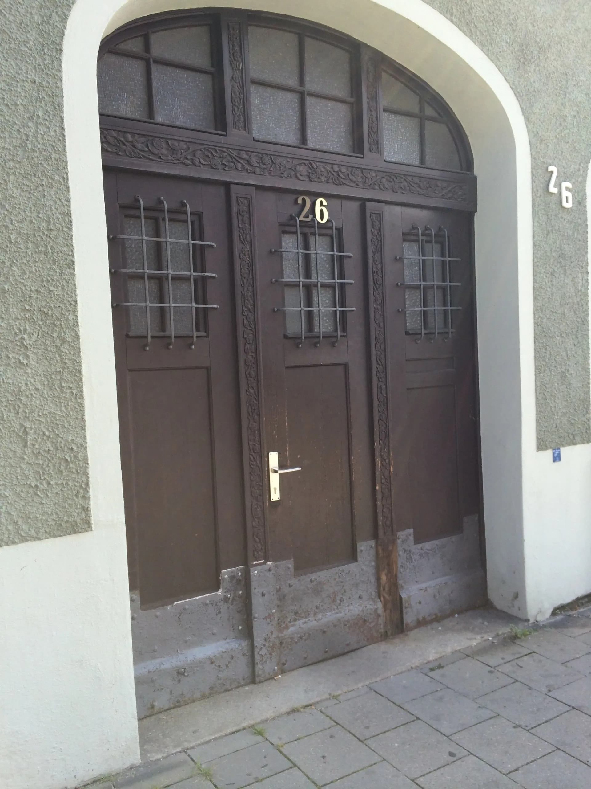 Eingang-1920w.webp