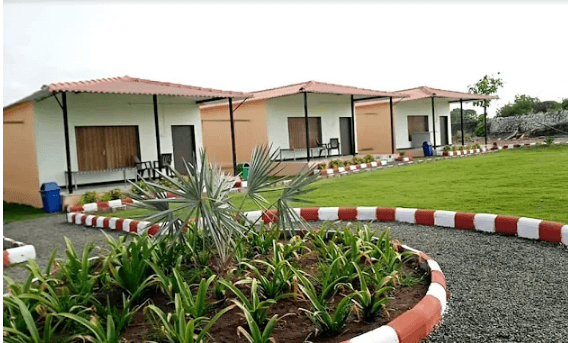 Red Villa